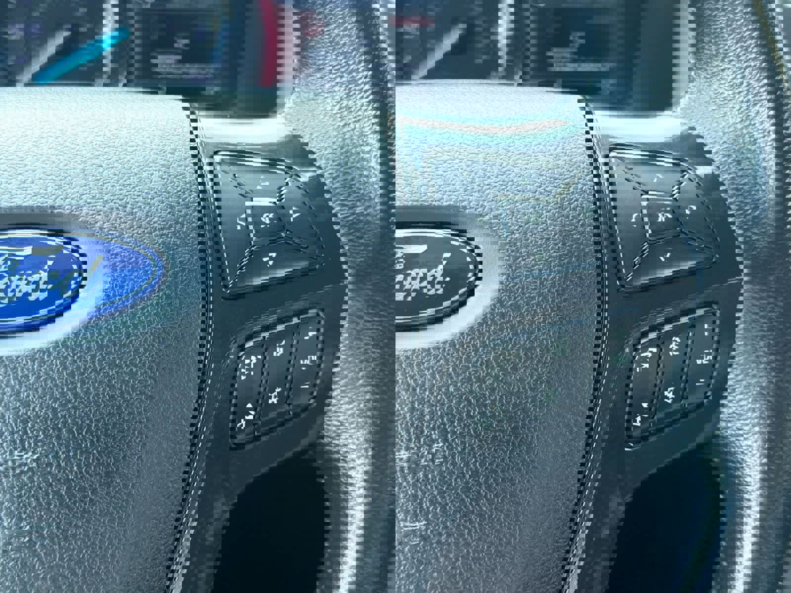 Used 2018 Ford Explorer XLT w/ Equipment Group 202A image 25