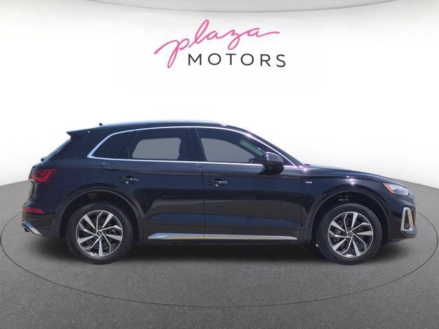 Used 2023 Audi Q5 2.0T Premium w/ Convenience Package AWD/4WD image 4