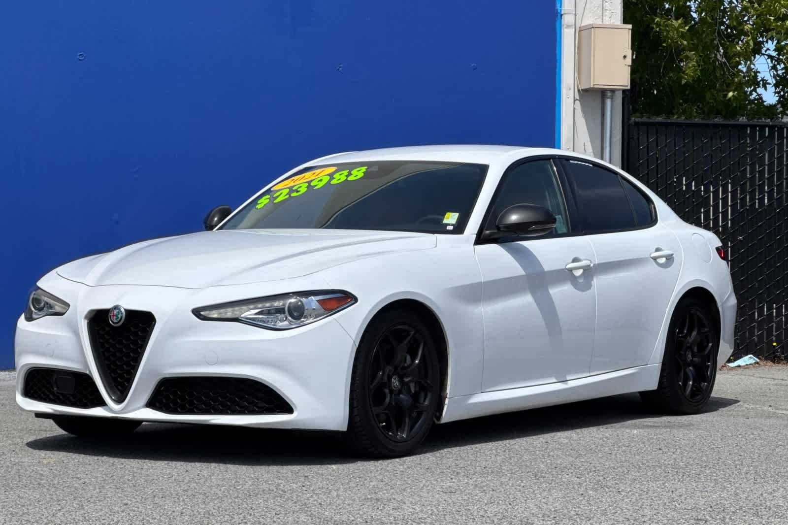 Used 2021 Alfa Romeo Giulia Sprint w/ Nero Edizione RWD image 8
