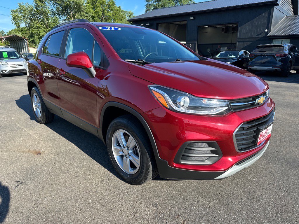 Used 2021 Chevrolet Trax LT image 1