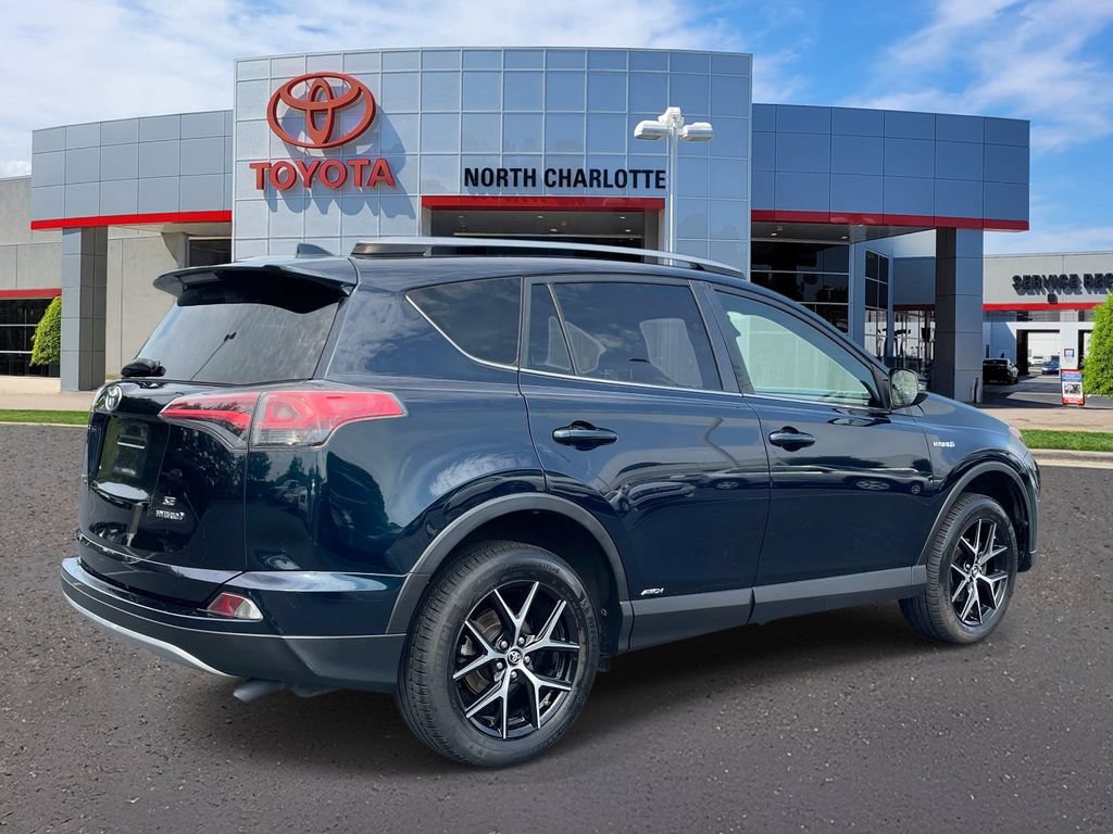 Used 2017 Toyota RAV4 SE AWD/4WD image 6