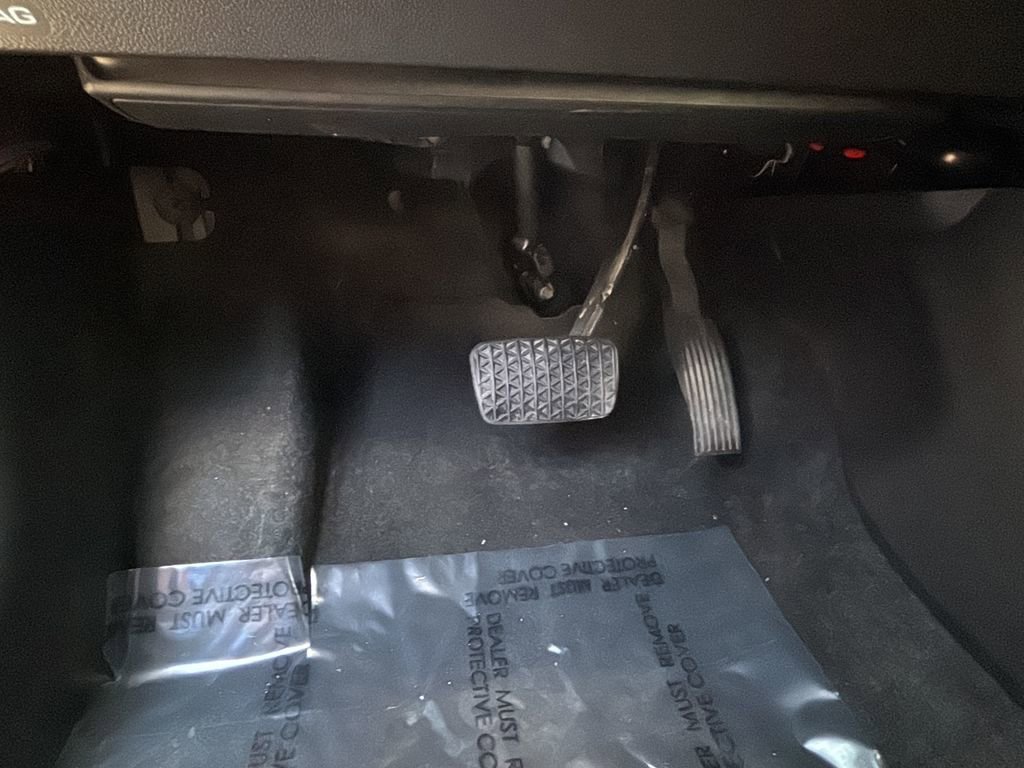 Used 2023 Chevrolet TrailBlazer RS w/ Convenience Package image 17