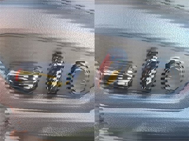 New 2025 Lexus UX 300h AWD image 10