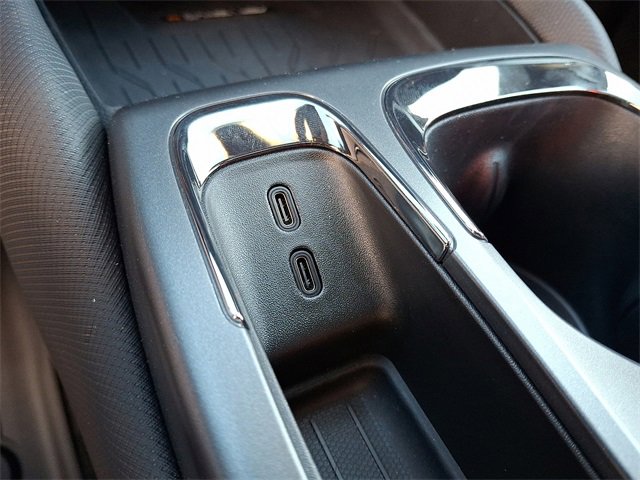 New 2025 Chevrolet Equinox EV RS image 16