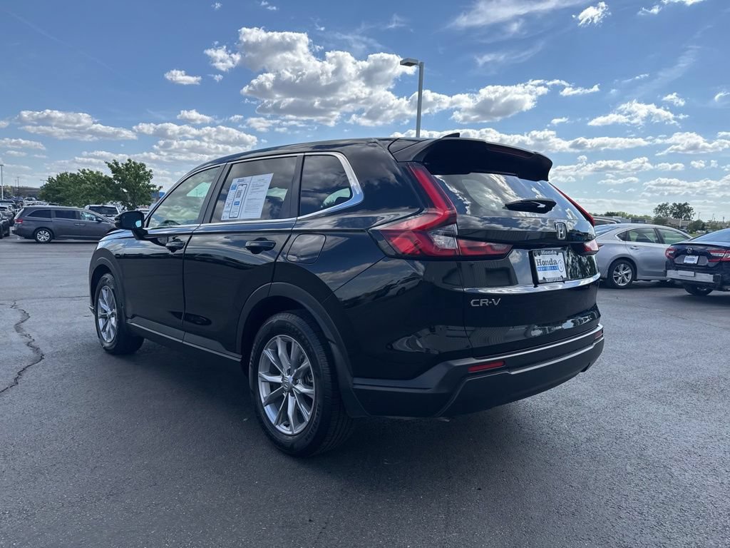 Used 2025 Honda CR-V EX image 5