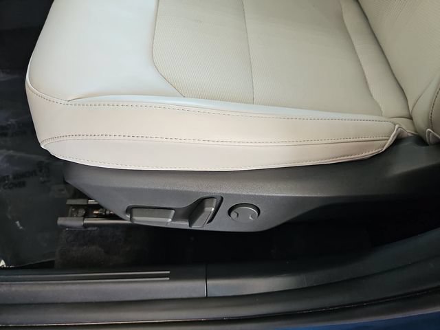 Used 2024 Kia Niro EX Touring FWD image 25