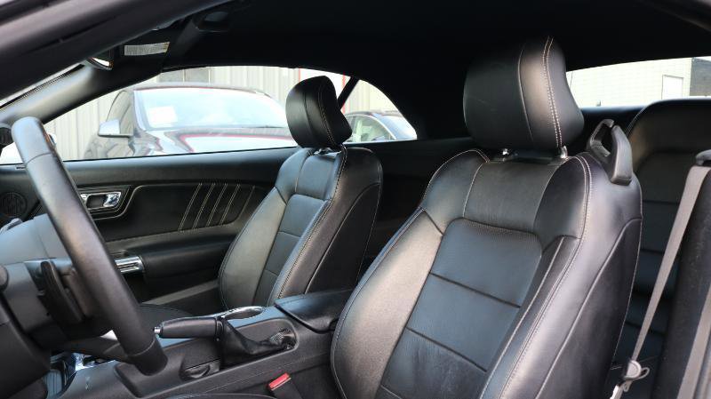 Used 2016 Ford Mustang Premium RWD image 14
