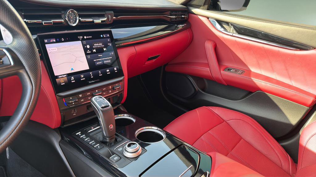 Used 2022 Maserati Quattroporte Modena Q4 image 34