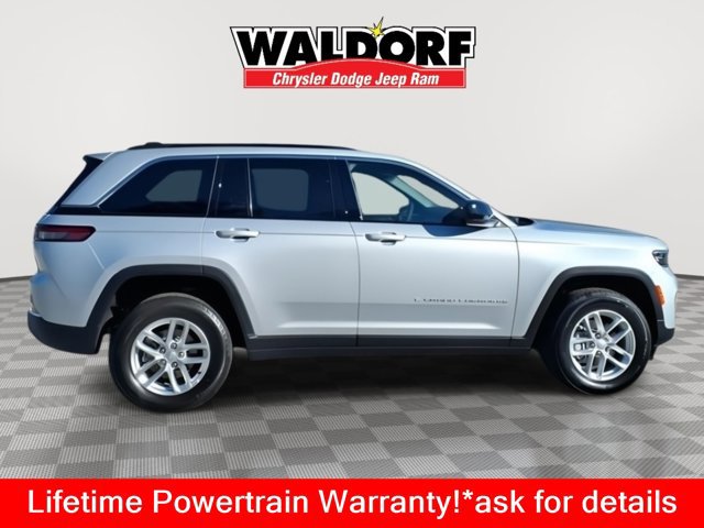 New 2025 Jeep Grand Cherokee Laredo X w/ Luxury Tech Group I AWD/4WD image 2