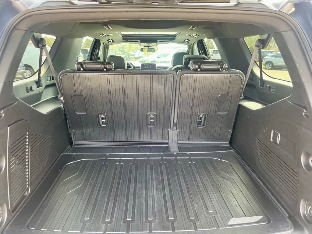 Certified 2023 GMC Yukon XL SLT image 5