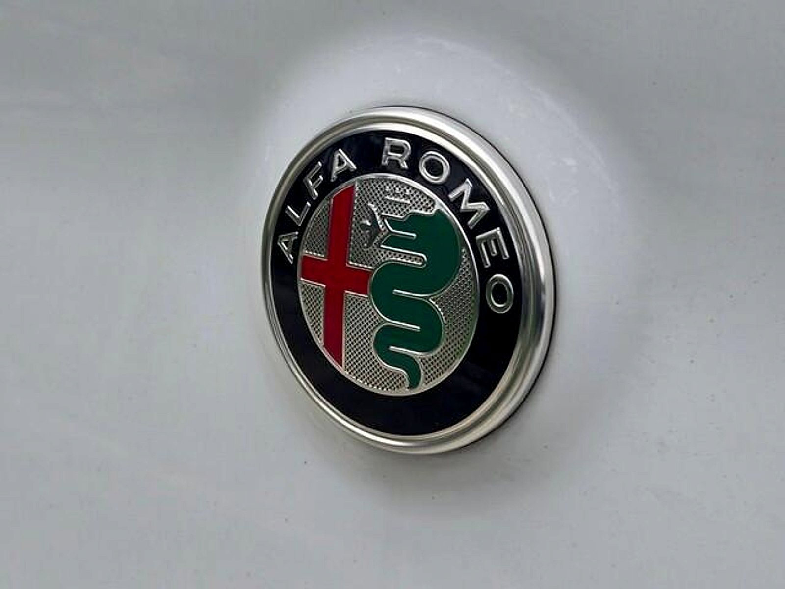 Used 2024 Alfa Romeo Stelvio Sprint RWD image 11