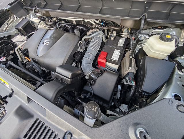 Used 2022 Toyota Highlander XLE image 24