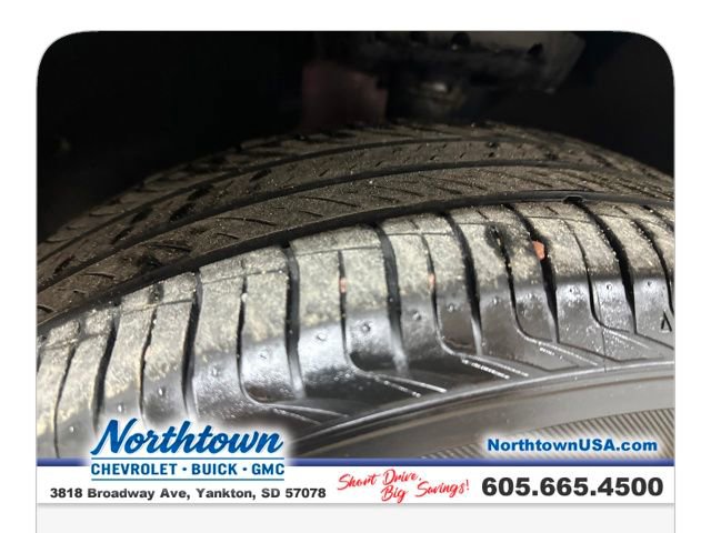 Used 2024 Chevrolet Trax LT w/ Driver Confidence Package image 19