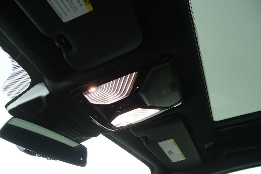 Used 2026 BMW X5 sDrive40i w/ M Sport Package RWD image 22