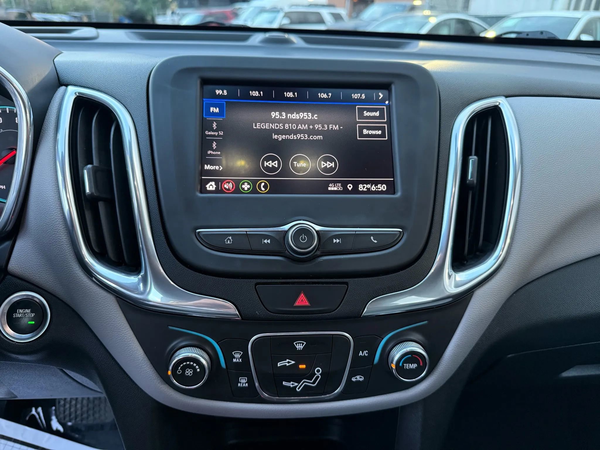 Used 2020 Chevrolet Equinox LS image 37