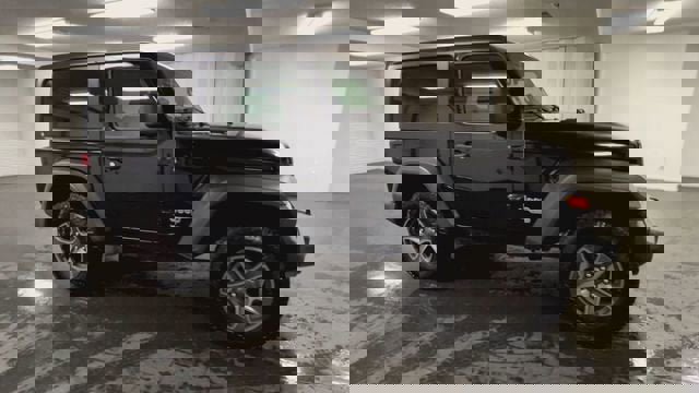 Used 2018 Jeep Wrangler Sport image 2