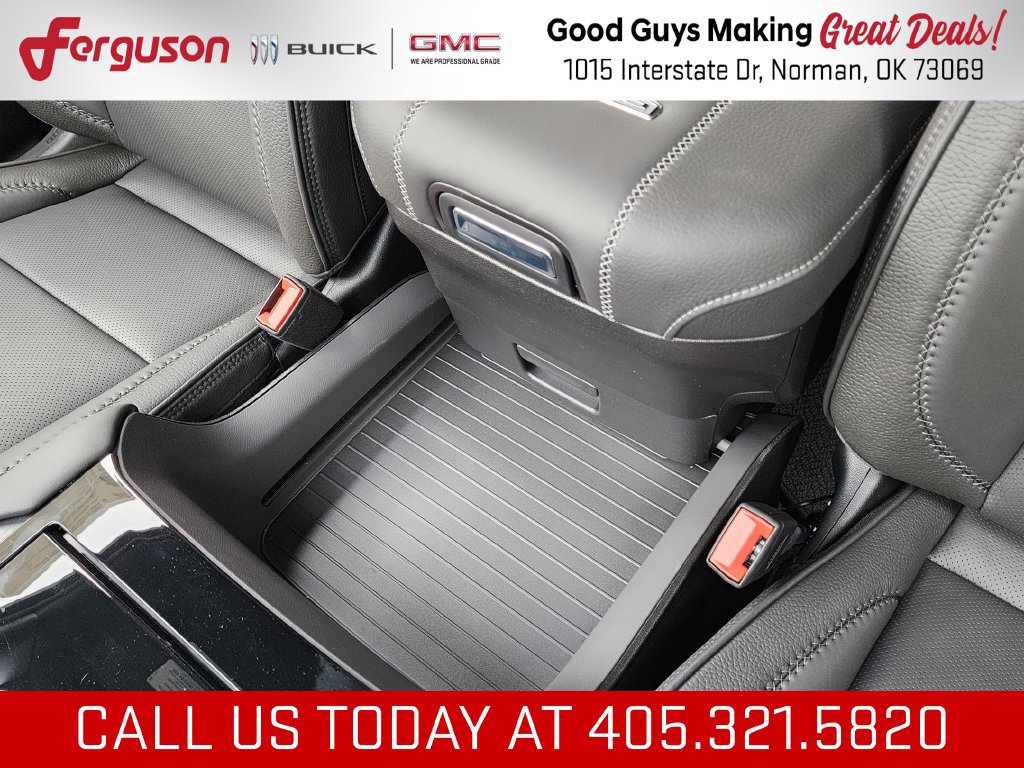 New 2026 GMC Yukon Denali w/ Denali Reserve Package AWD/4WD image 39