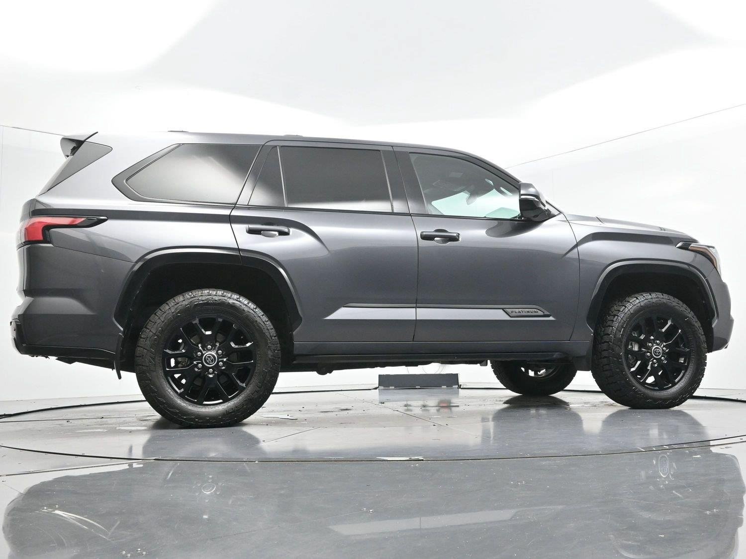 Used 2023 Toyota Sequoia Platinum AWD/4WD image 64