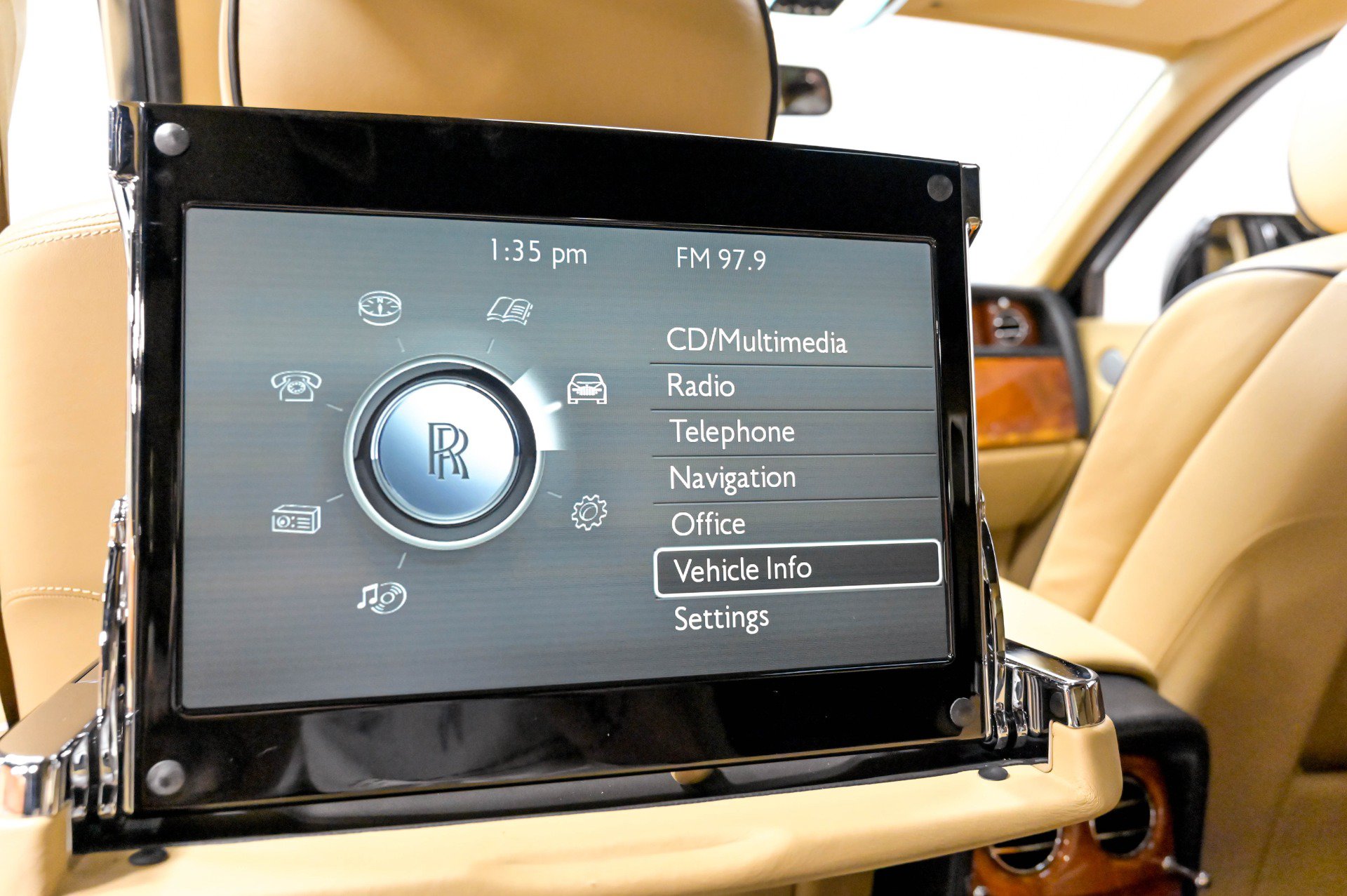 Used 2013 Rolls-Royce Phantom Sedan RWD image 53