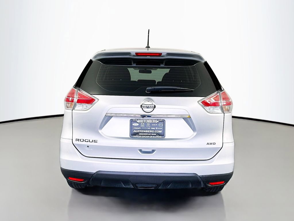 Used 2015 Nissan Rogue S image 6