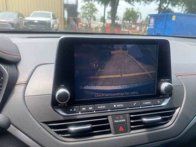 Used 2022 Nissan Altima 2.5 SR FWD image 14