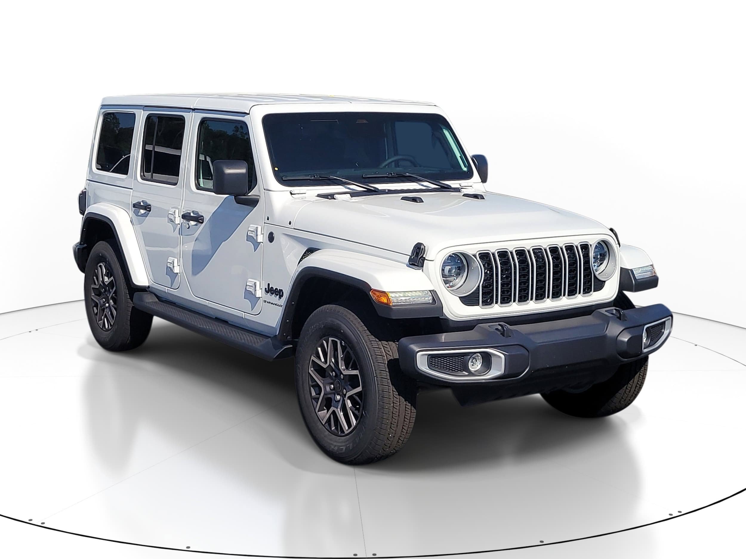 New 2026 Jeep Wrangler Unlimited Sahara AWD/4WD image 2