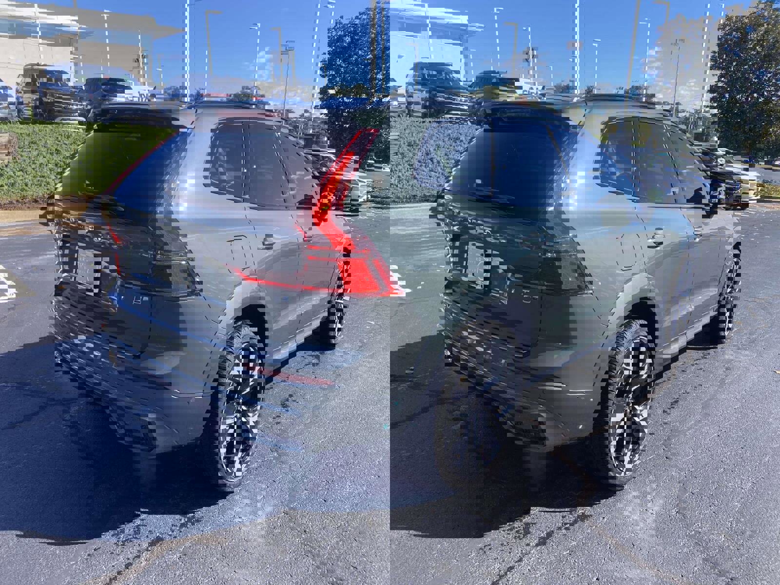 Certified 2026 Volvo XC60 T8 Ultra image 9