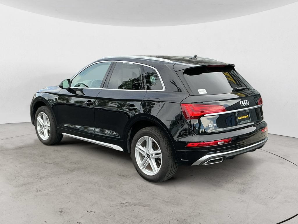 Used 2024 Audi Q5 e Premium w/ Convenience Package AWD/4WD image 5