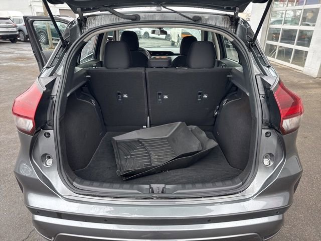 Used 2022 Nissan Kicks SV image 21