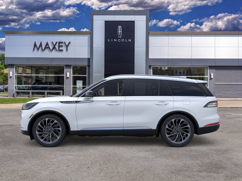 New 2026 Lincoln Aviator Reserve w/ Illumination Package AWD/4WD image 3