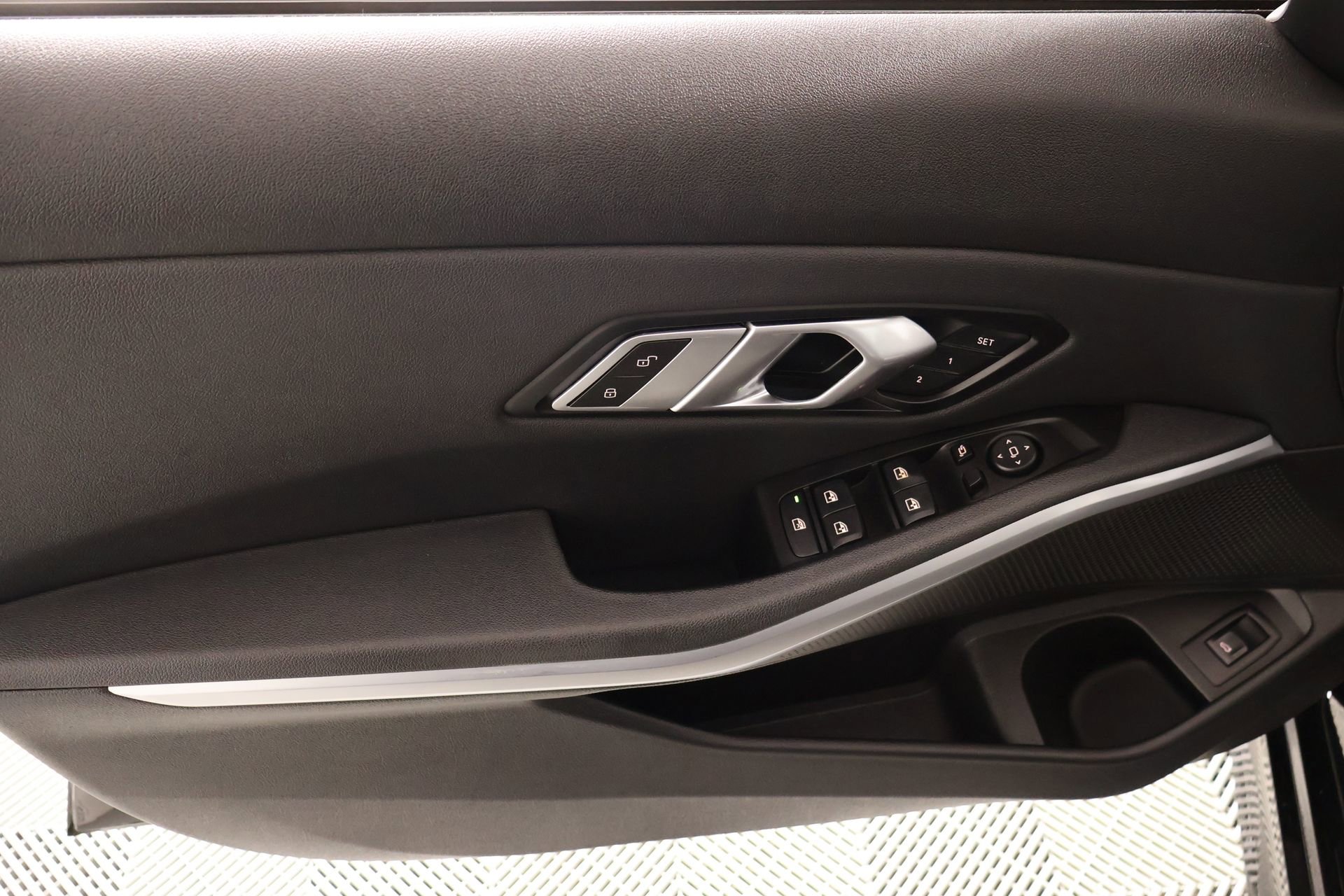 Used 2020 BMW 330i Sedan w/ Convenience Package image 17