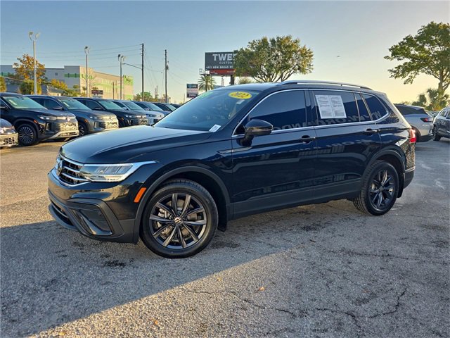 Used 2022 Volkswagen Tiguan SE image 30
