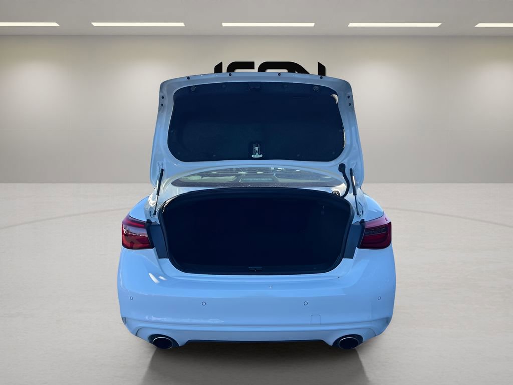 Used 2021 INFINITI Q50 Luxe image 21