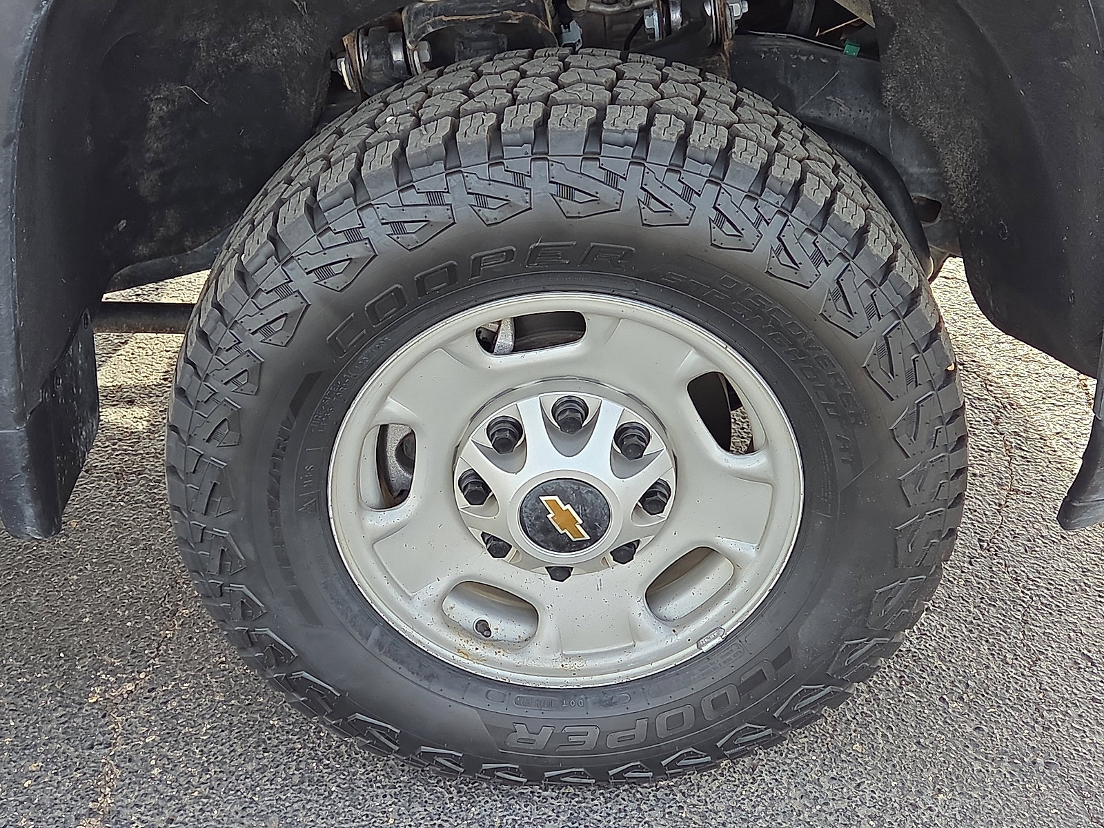 Used 2024 Chevrolet Silverado 2500 LT w/ Convenience Package AWD/4WD image 7