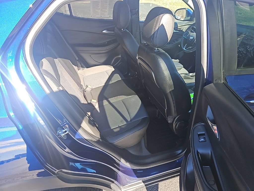 Used 2022 Buick Encore GX Preferred w/ Cold Weather Comfort Package image 26