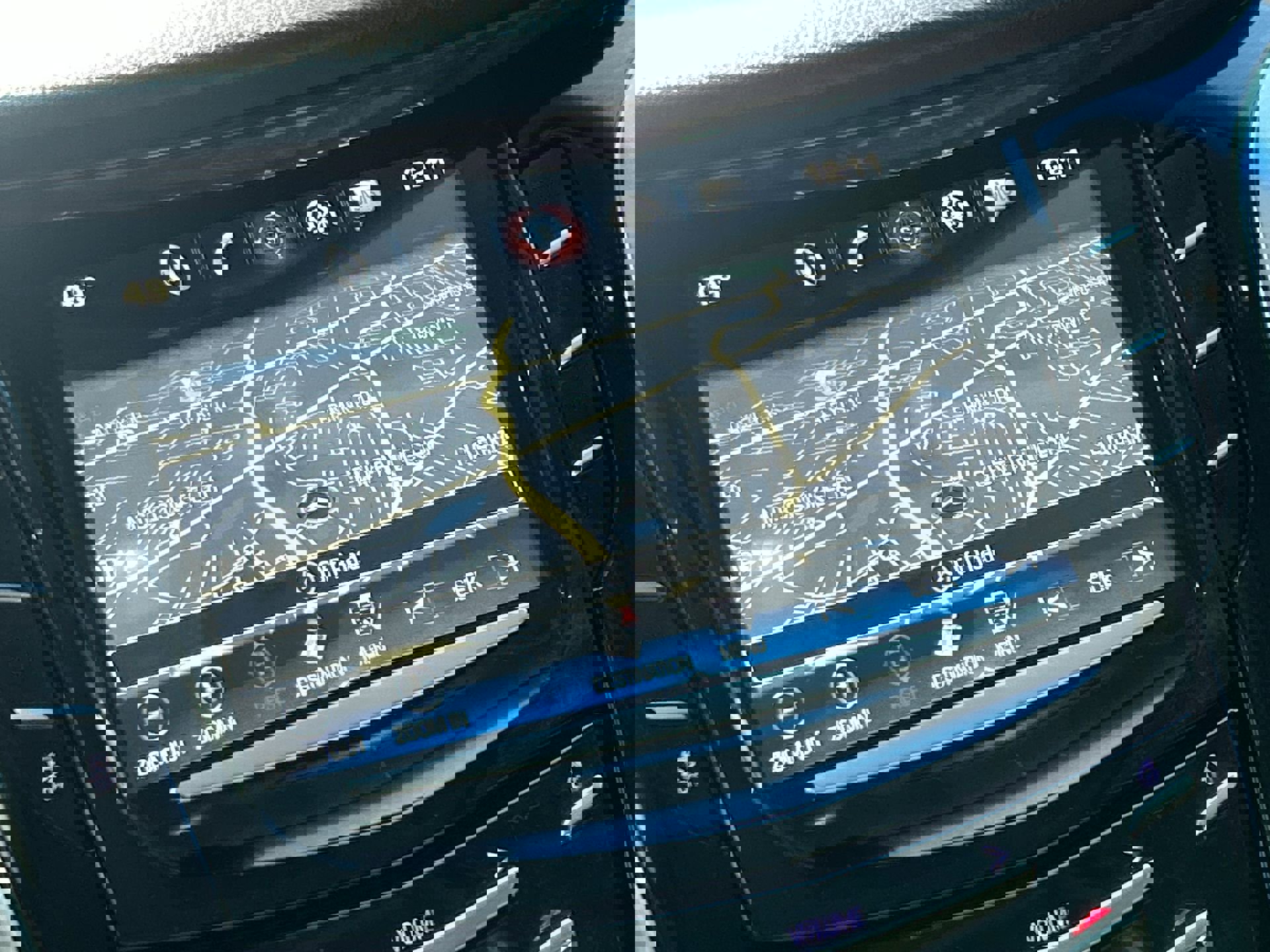 Used 2017 Cadillac Escalade Premium Luxury image 28