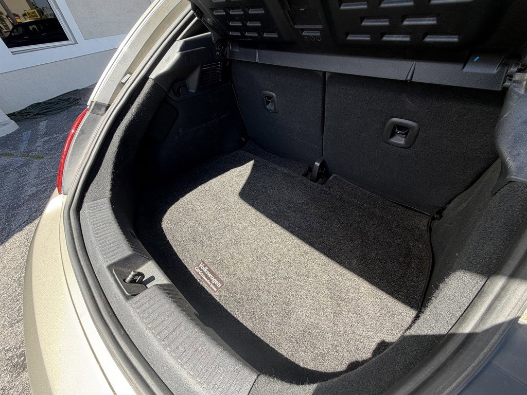 Used 2014 Volkswagen Beetle 2.5 image 12