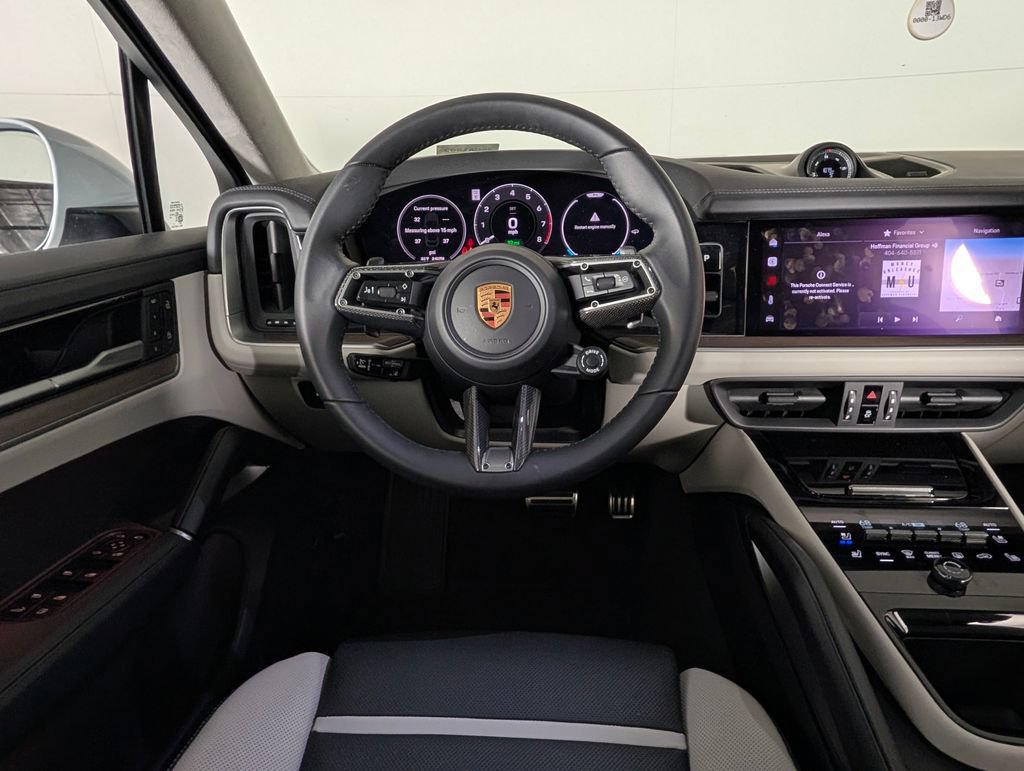 Used 2026 Porsche Cayenne E-Hybrid Coupe AWD/4WD image 19