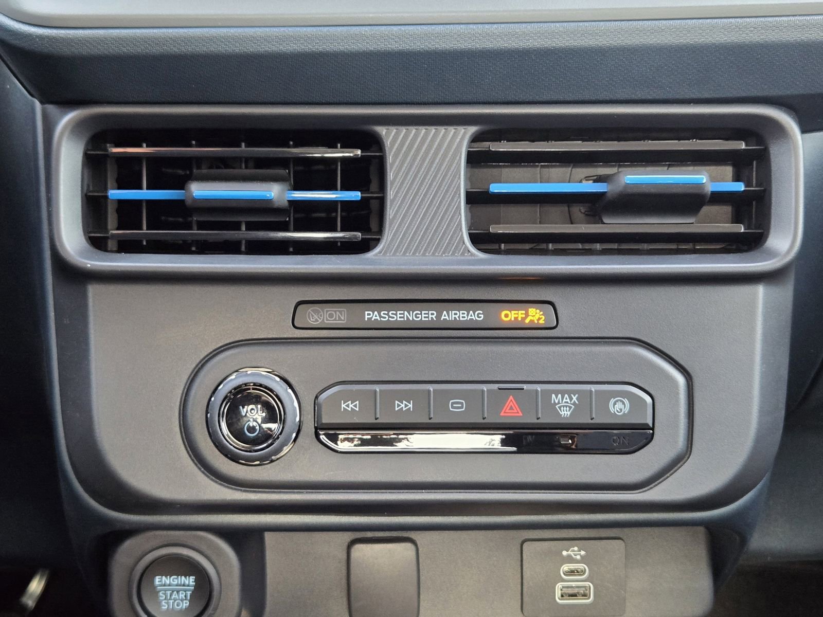 New 2025 Ford Maverick Lobo image 20