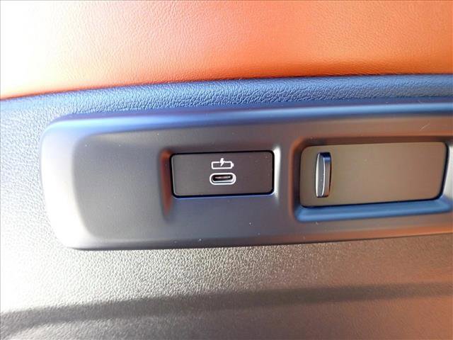 Used 2023 BMW X5 M50i w/ Climate Comfort Package AWD/4WD image 12