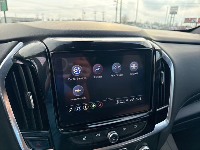 Used 2023 Chevrolet Traverse LT image 25