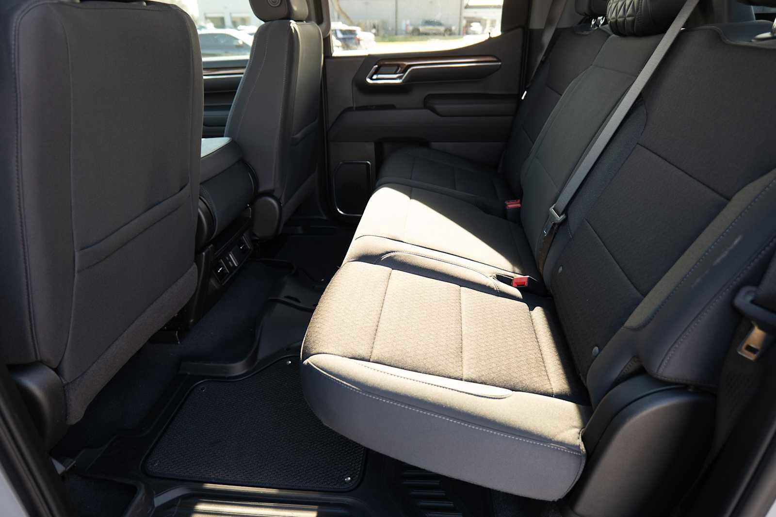 Used 2025 Chevrolet Silverado 1500 RST w/ Protection Package image 24