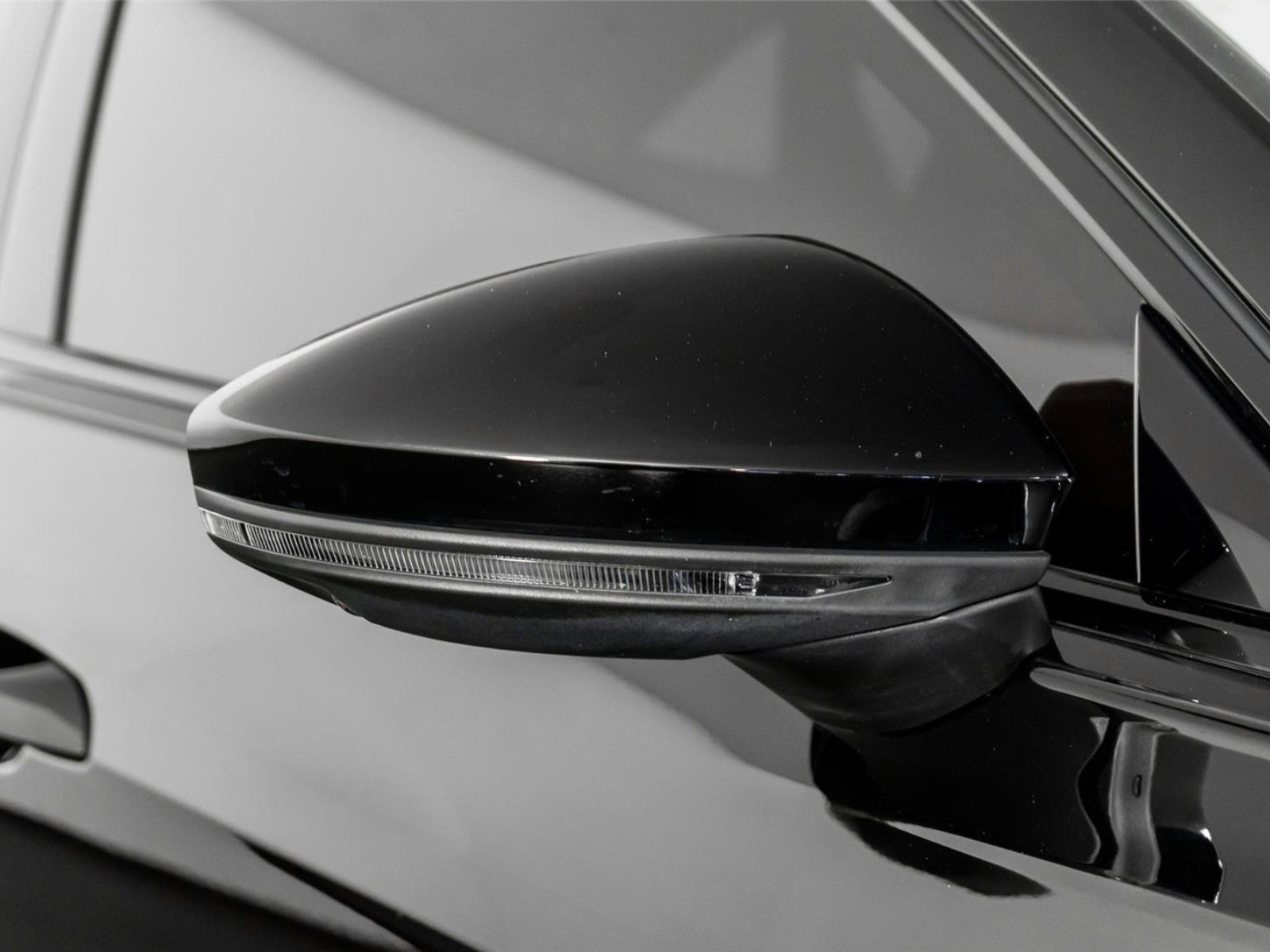 Used 2023 Audi S6 Prestige w/ Prestige Package image 24