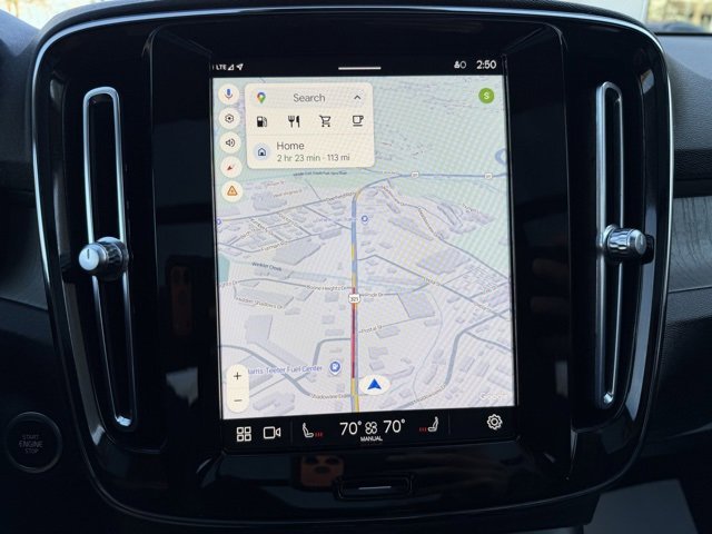 Used 2023 Volvo XC40 B5 Plus image 49