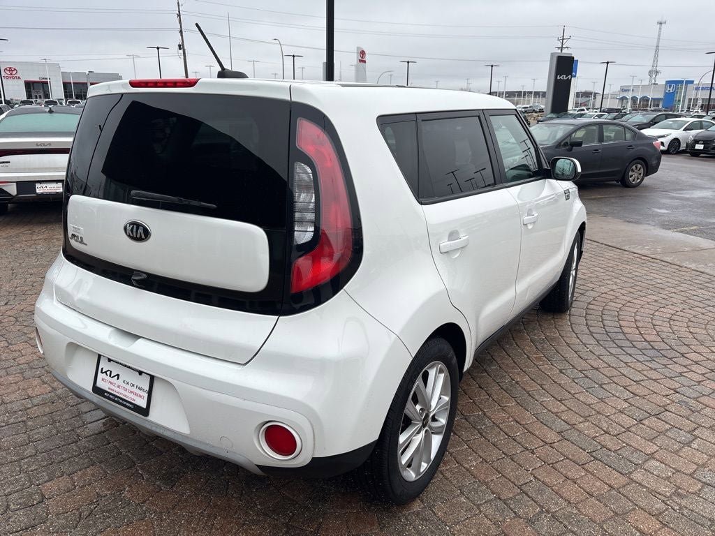 Used 2019 Kia Soul + FWD image 5