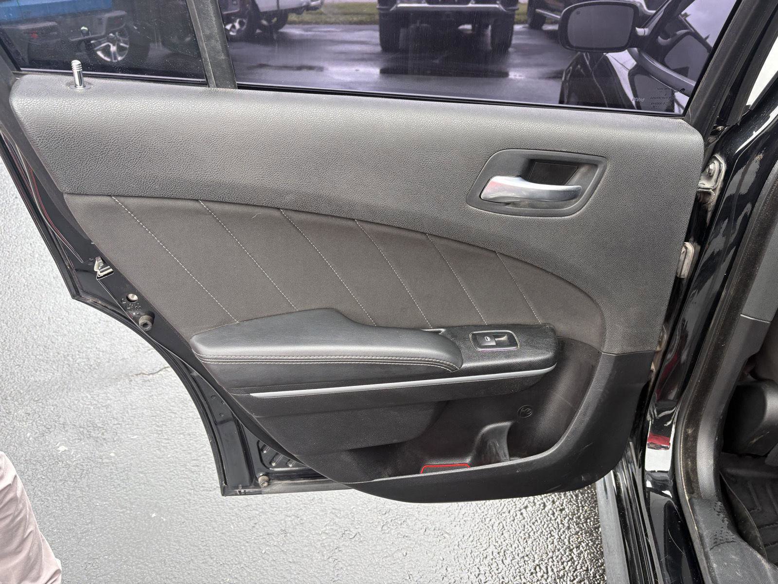 Used 2022 Dodge Charger R/T RWD image 8