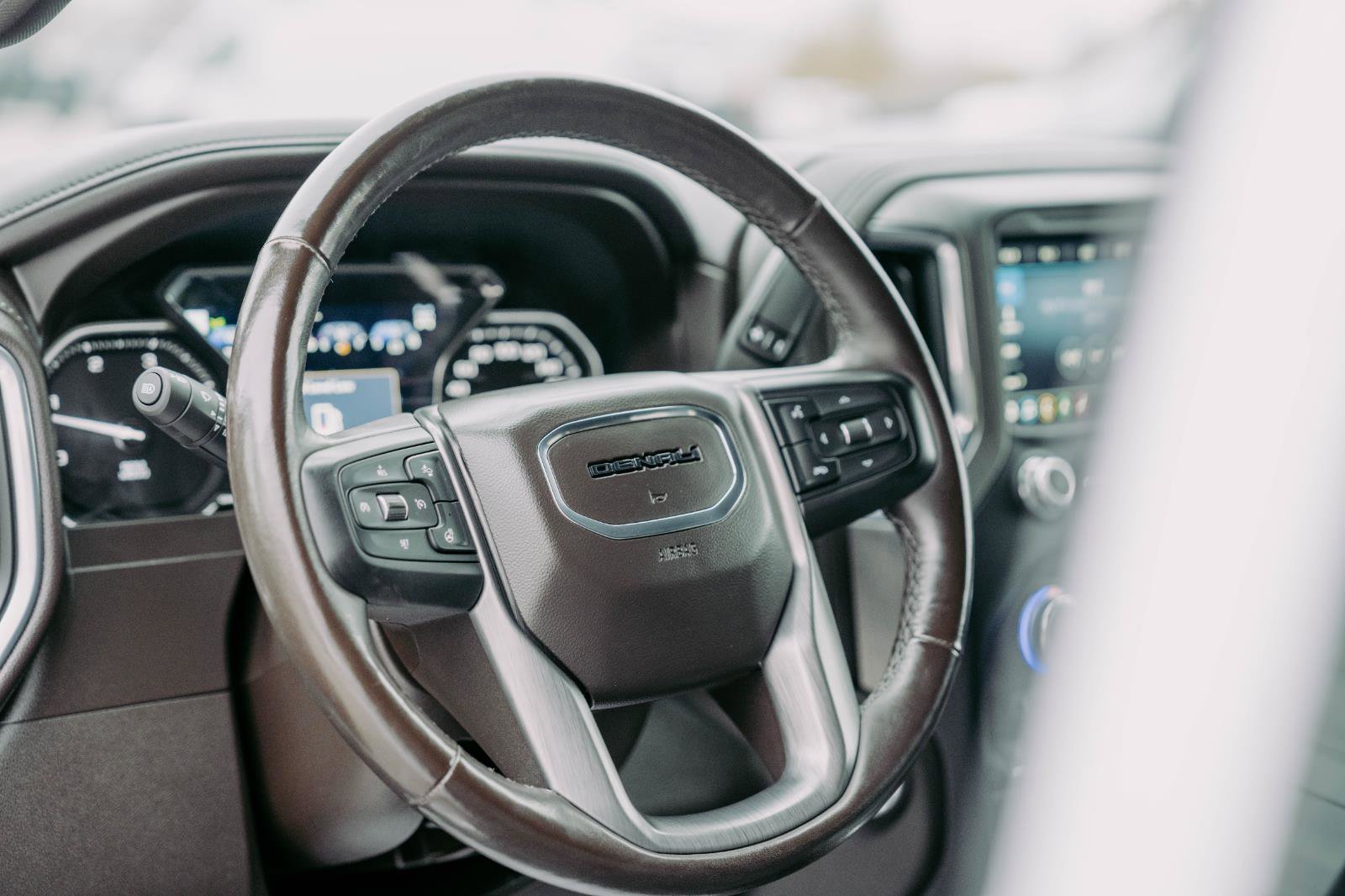 Used 2020 GMC Sierra 2500 Denali w/ Gooseneck/5TH Wheel Package image 15