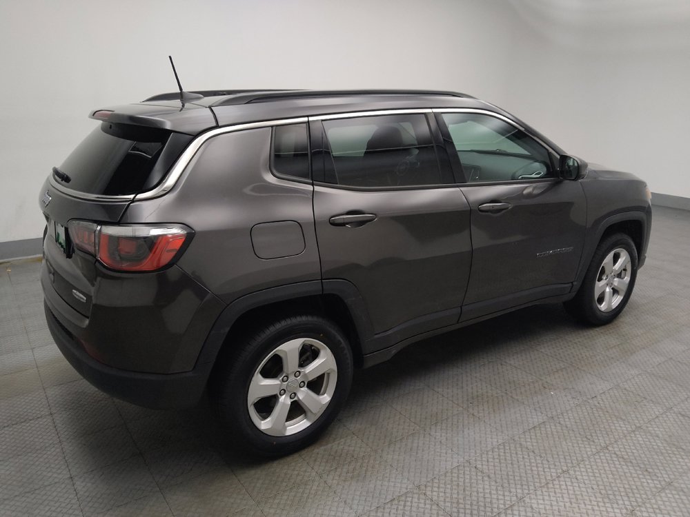 Used 2019 Jeep Compass Latitude image 10