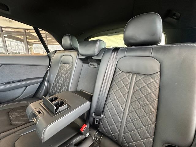 Used 2025 Audi SQ8 Prestige AWD/4WD image 19