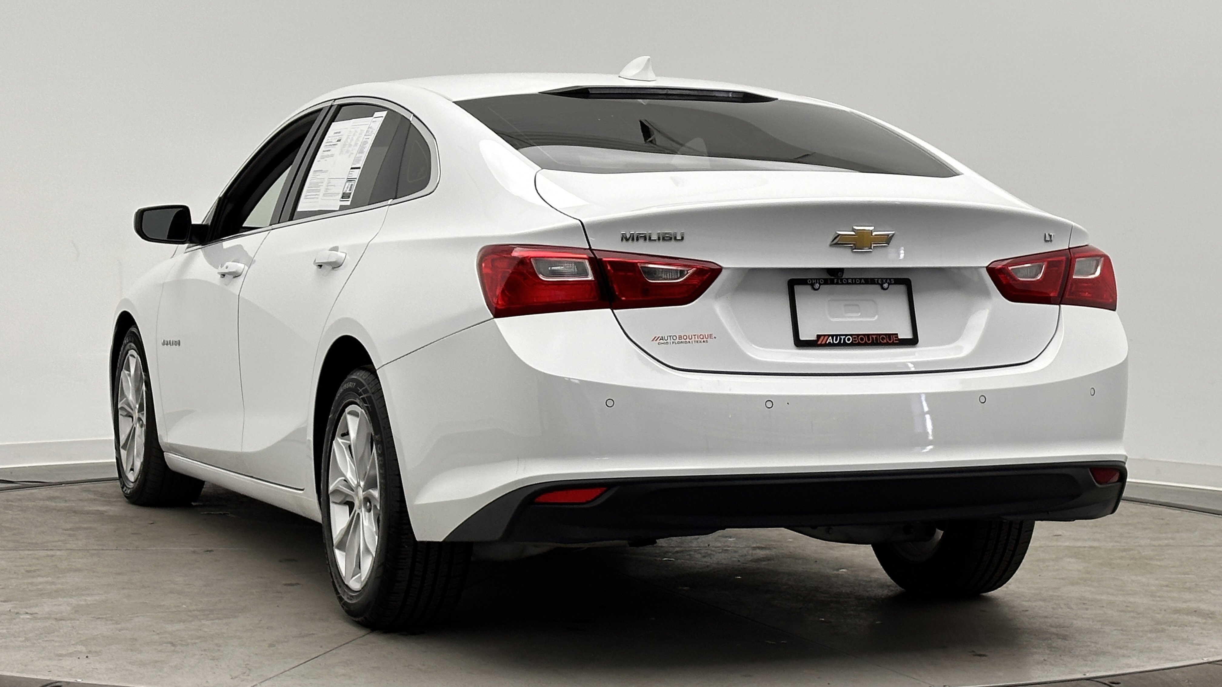 Used 2024 Chevrolet Malibu LT FWD image 4